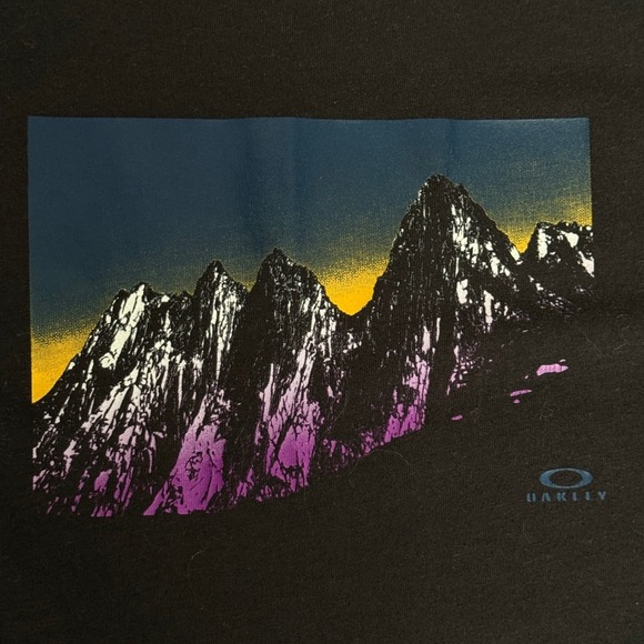 Oakley Hydrolix Mens Black Mountain Graphic Performance T-Shirt Size Medium - Picture 4 of 9